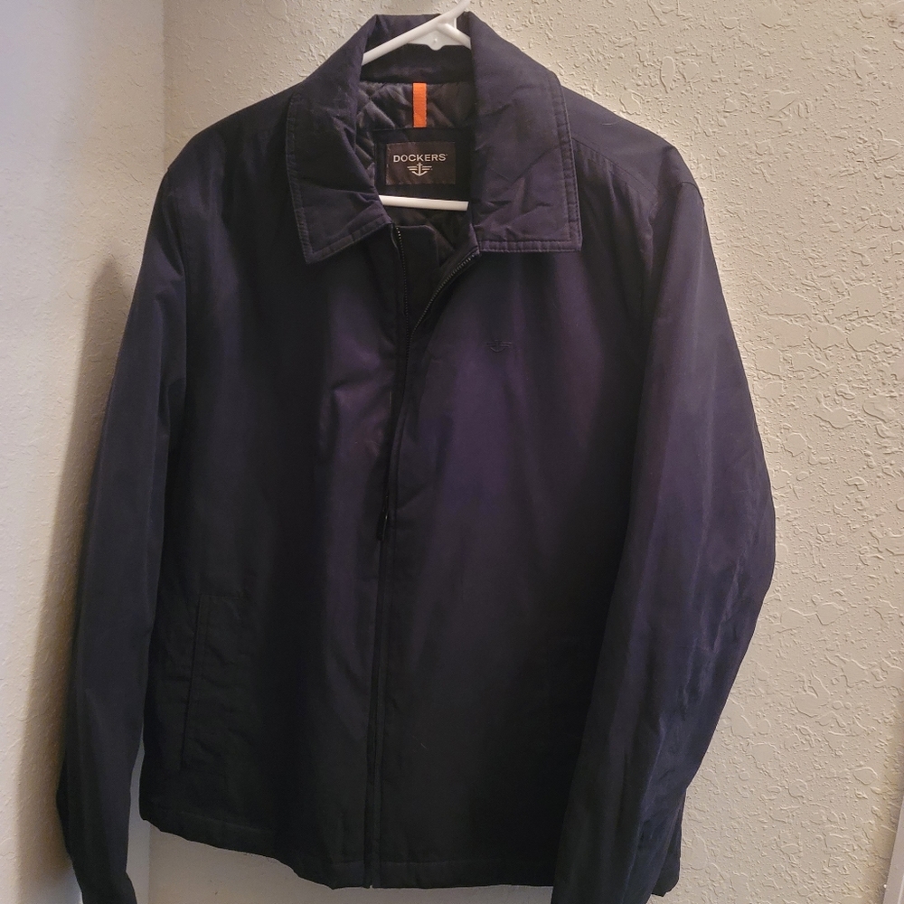 Dockers water resistent quilted lined double pockets zipper front